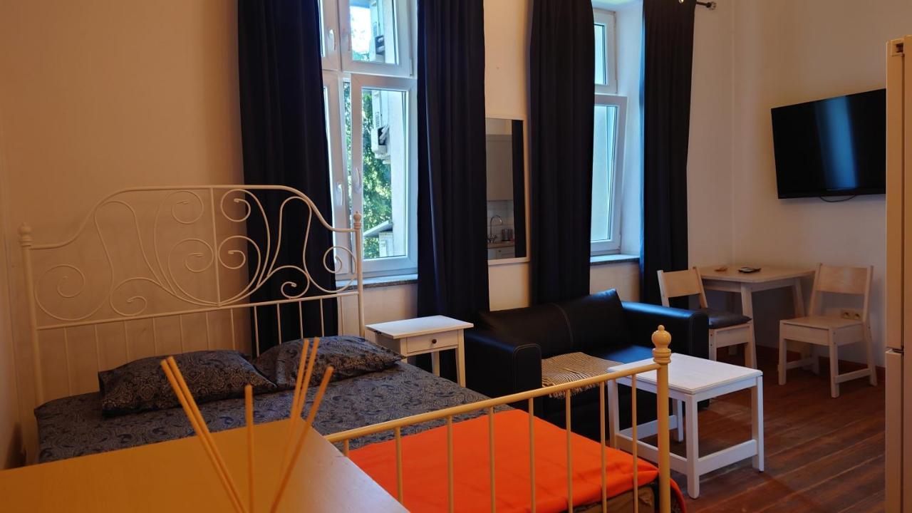 Apartamenty Przy Stonehenge Sosnowiec Exterior photo